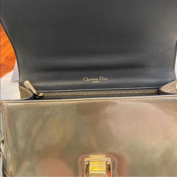 Diorama metallic gold authentic - Picture 3 of 7